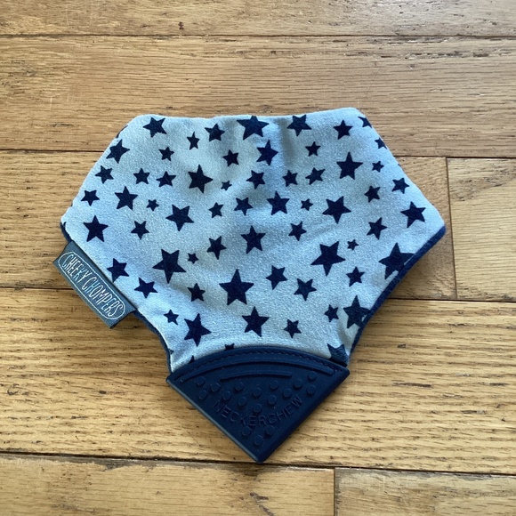 2/$20 Cheeky chompers “necker chew” 100% cotton bib from UK - Picture 1 of 3